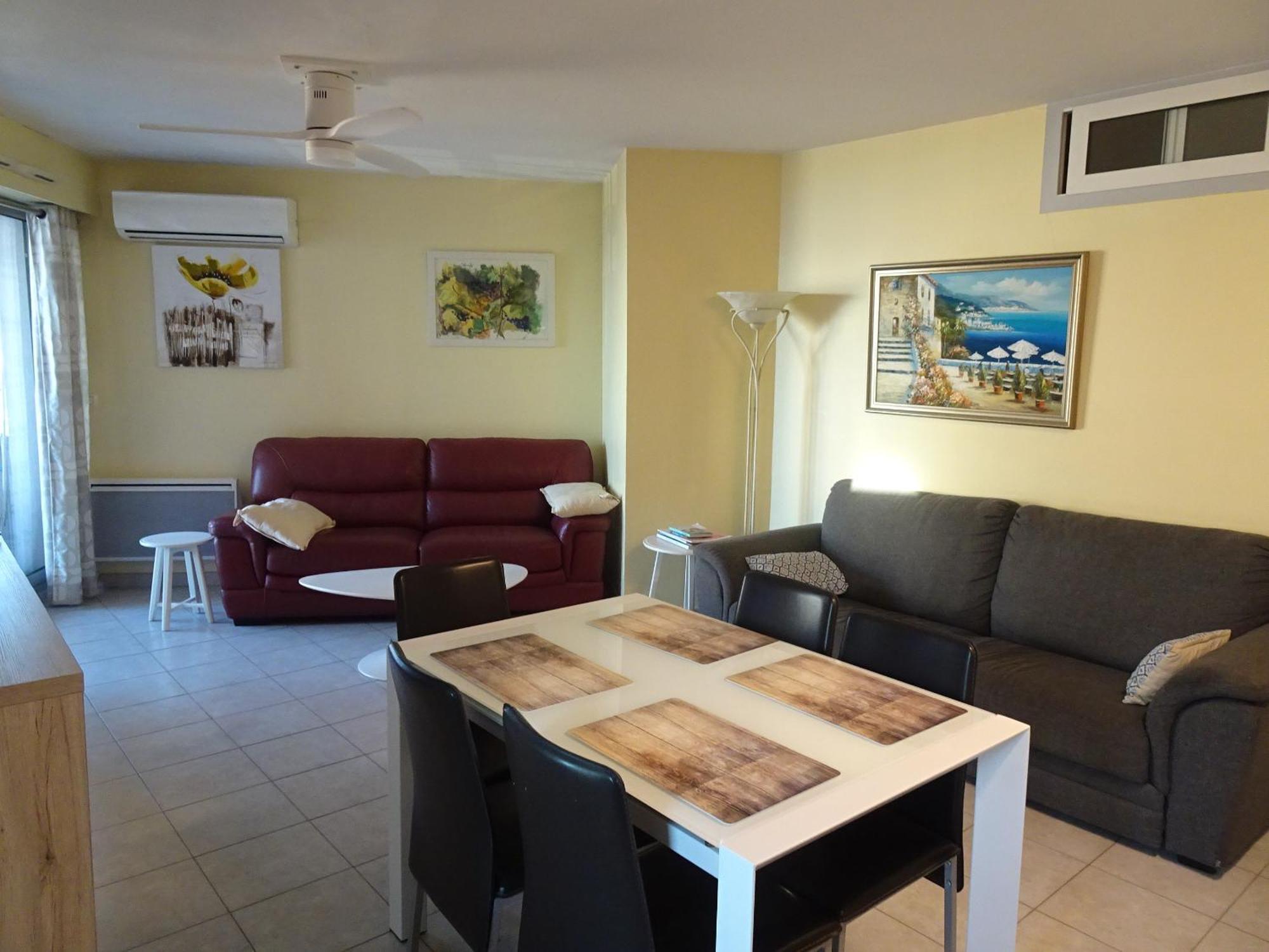 Appartement 6 Personnes Face A La Mer Cagnes-sur-Mer Luaran gambar